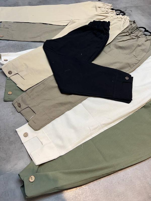 شلوار مام مدل دکمه ای