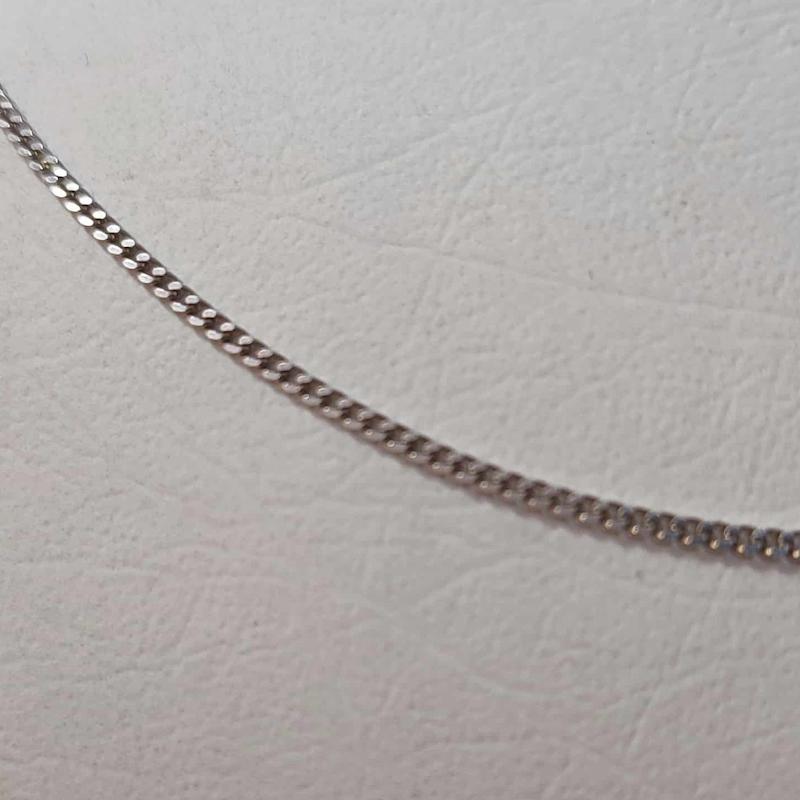 زنجیر نقره کارتیه – سبک و ظریف