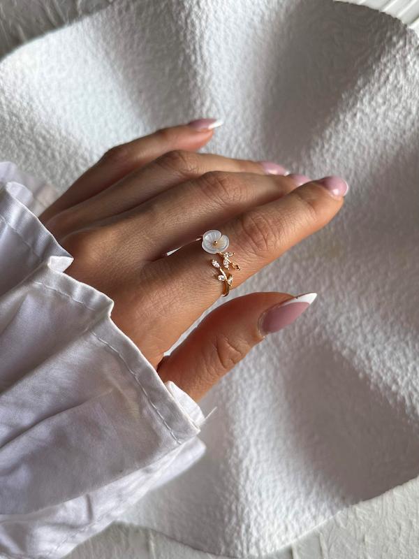 انگشتر شکوفه