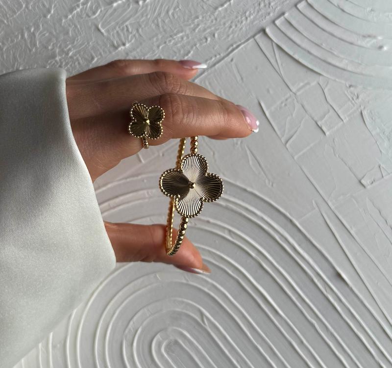 ست دستبند و انگشتر ونکلیف