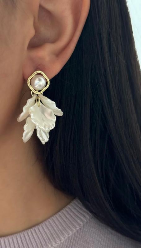 گوشواره صدفی