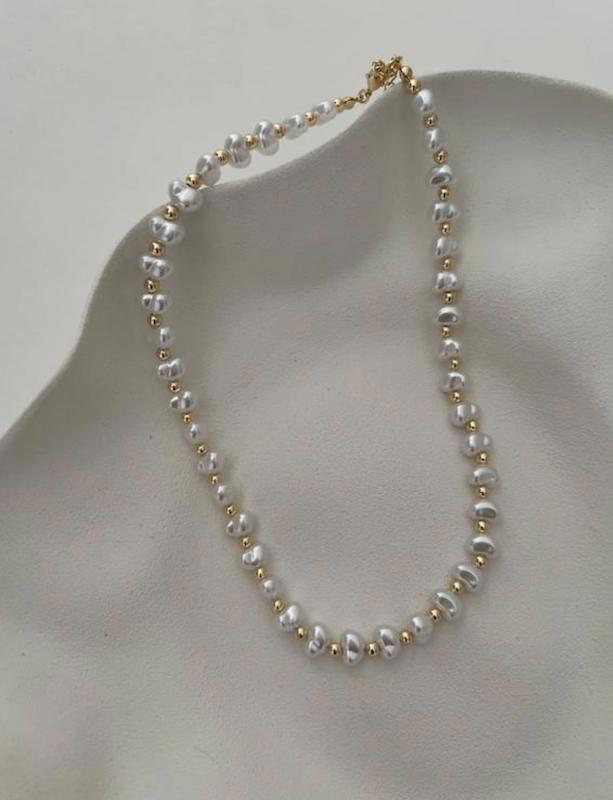 گردنبند مروارید دفرمه و گوی 