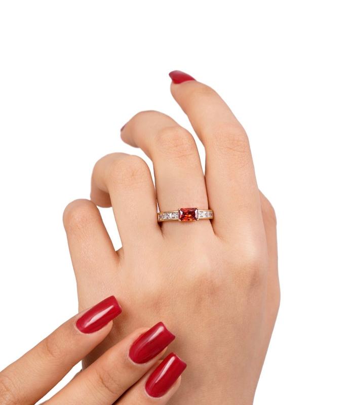 انگشتر شوپینگ نگین دار 