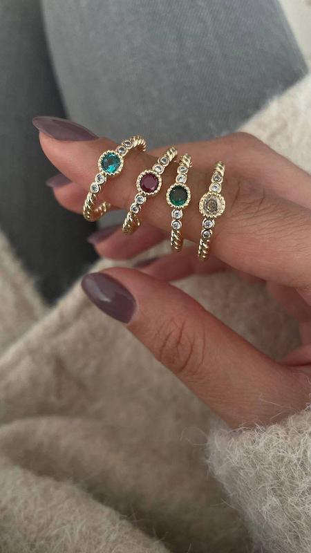 انگشتر طرح طلا نگین دار 