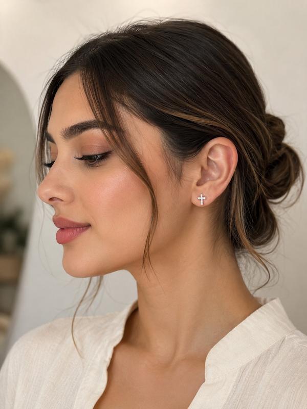 گوشواره میخی نقره۹۲۵ از برند manguun