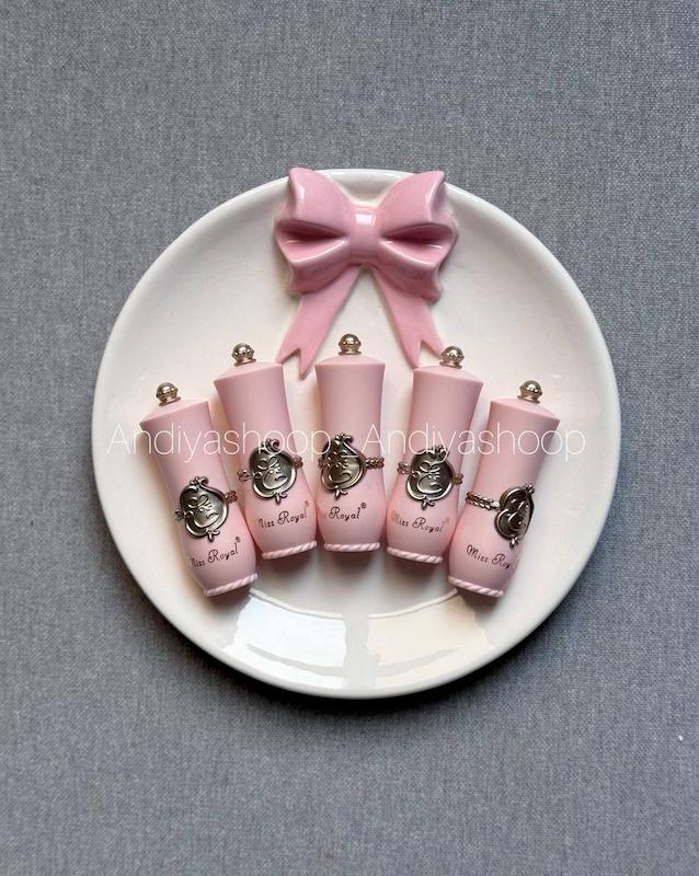 لیپ بالم سلطنتی گلدار 