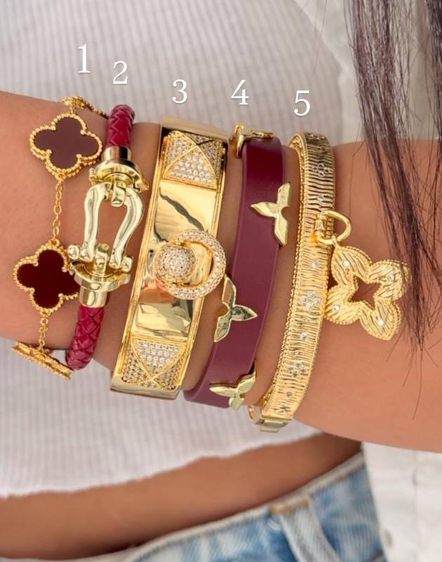 ست دستبند زرشکی