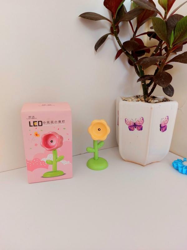 چراغ مطالعه مینی مدل مگنتی طرح گل