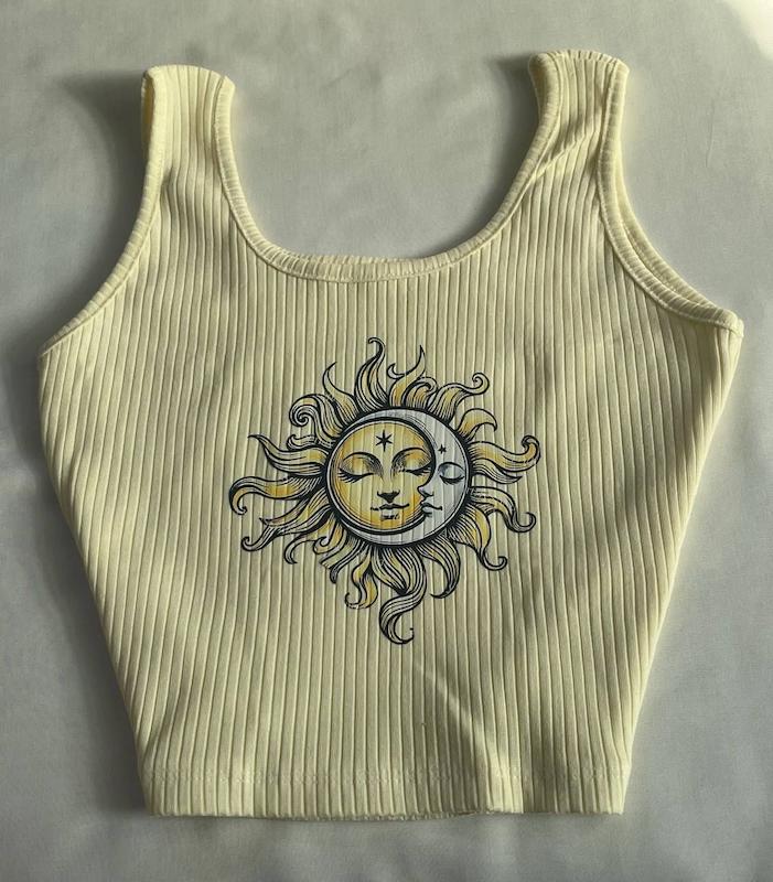 کراپ تاپ خورشید و ماه