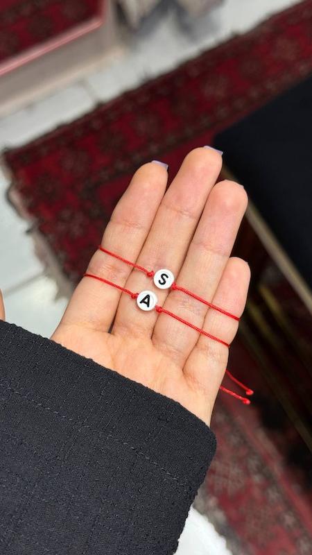 دستبند حروف رد استرینگ 2