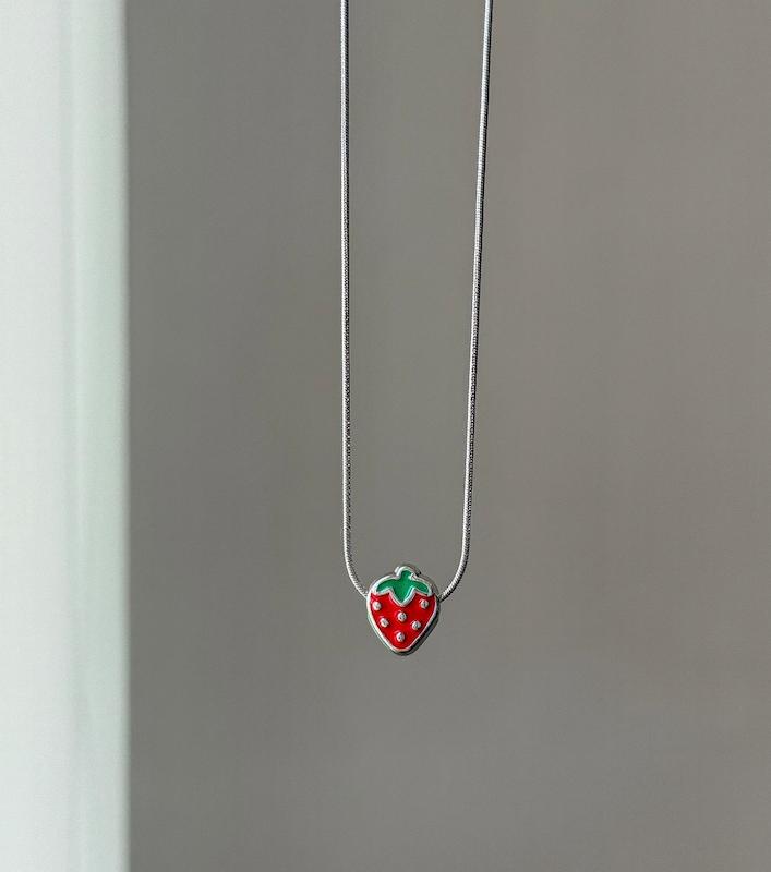 گردنبند توت فرنگی🍓