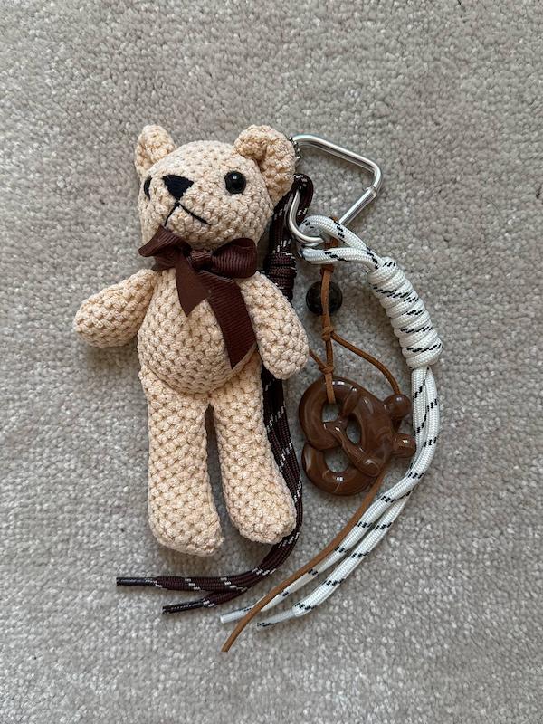 آویز کیف کرم