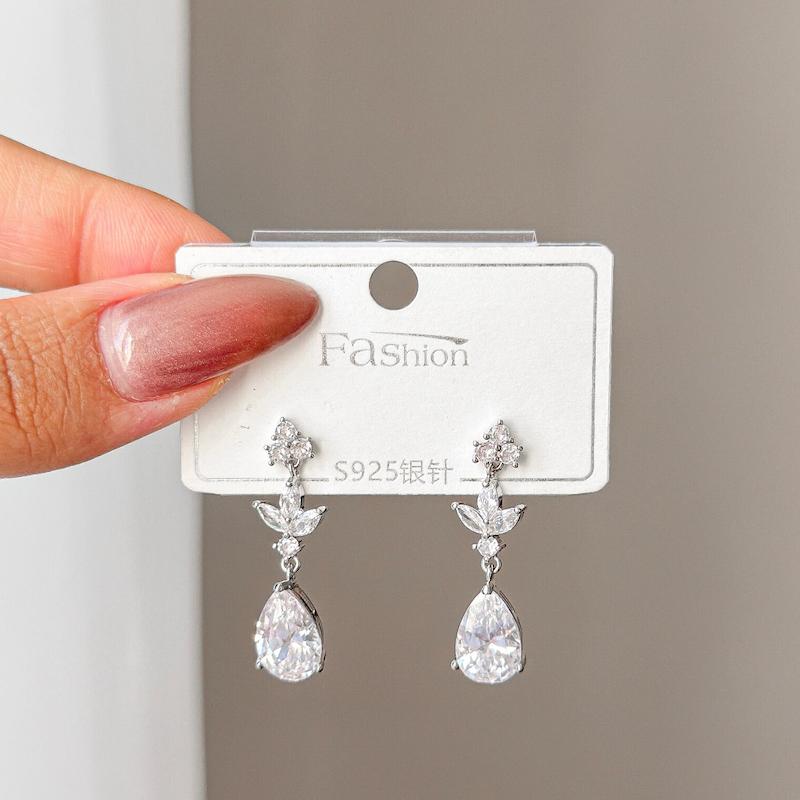 گوشواره جواهری💎