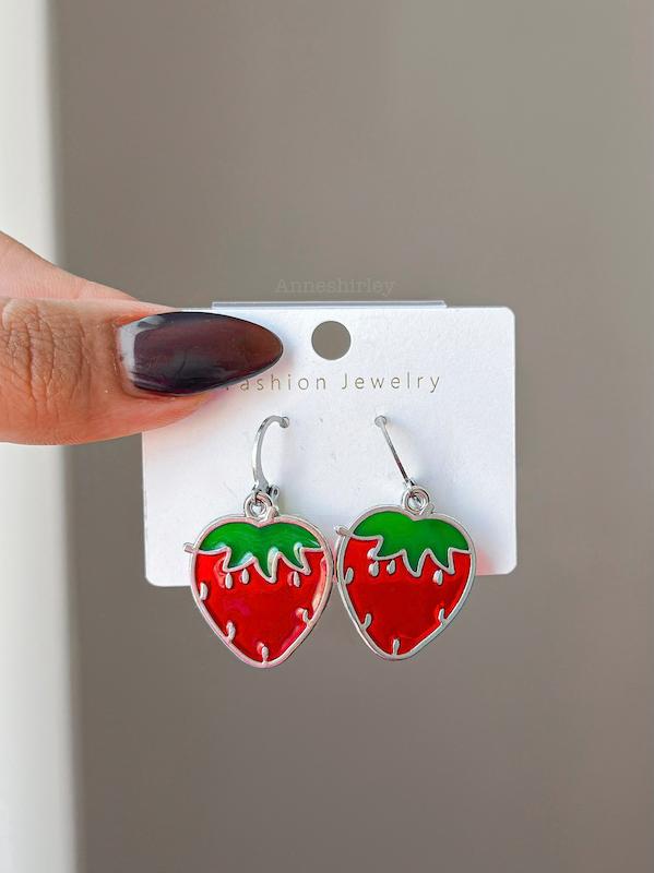 گوشواره توت فرنگی🍓