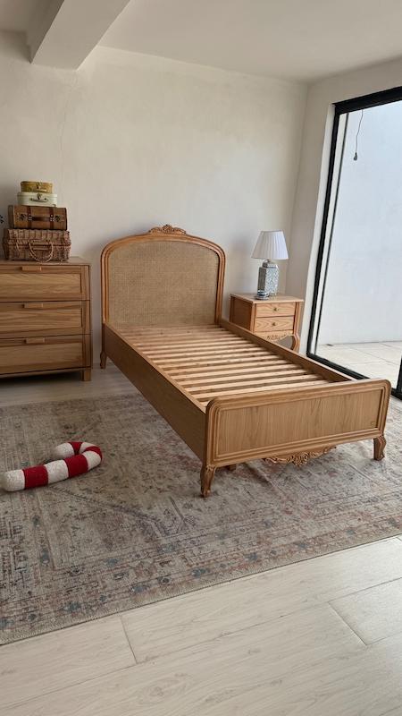 تخت نوتریکا طول ثابت