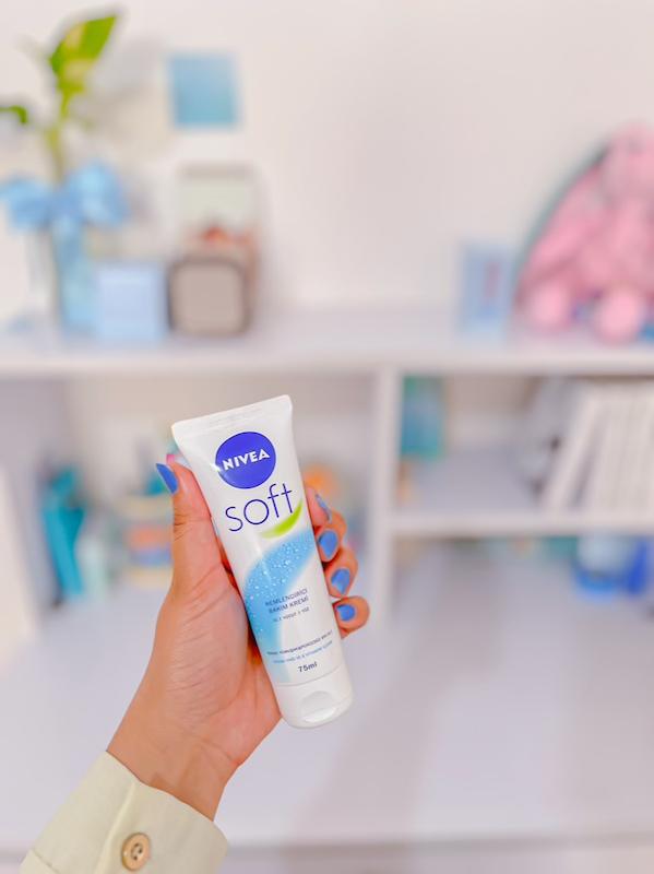 کرم آبرسان مرطوب کننده نیوآ سافت