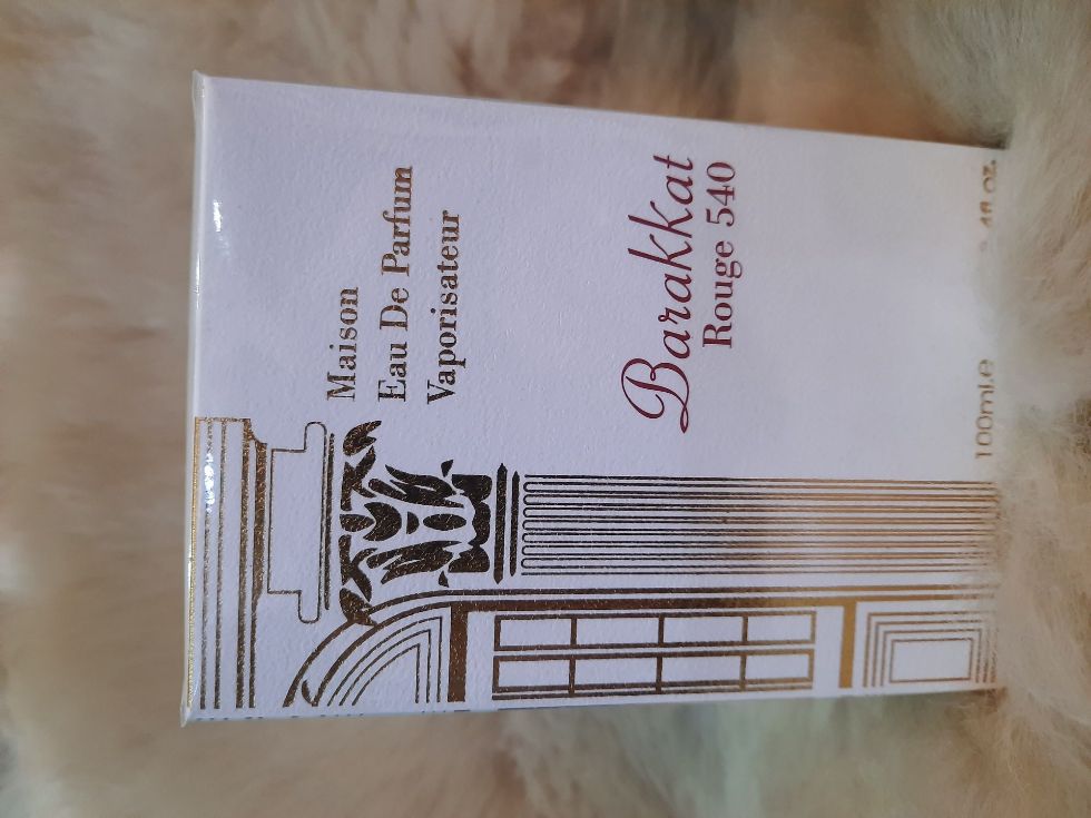ادکلن باکارات BARAKKAT 