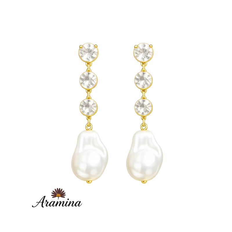 گوشواره مرواریدی آویز نگین دار  ARA 118