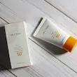ضد آفتاب  فارماسی SPF50 حجم ۵۰ میل واردات قانونی ارسال از منطقه آزاد ارس