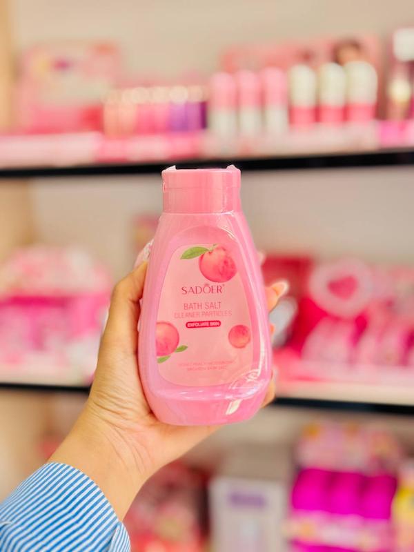 نمک بدن هلو سادور