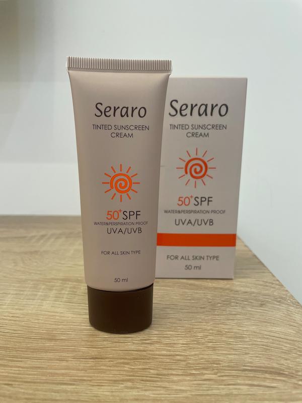 ضد آفتاب رنگی Seraro اورجینال سرارو حاوی ویتامین C