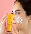 ضد آفتاب و ضد لک بی رنگ لافارر SPF30  بی رنگ مناسب پوست چرب و آکنه دار حجم 40 میلی لیتر