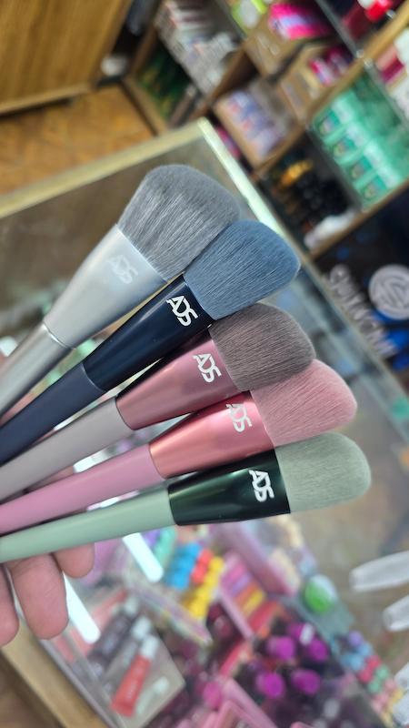 براش میکاپ کانتور متوسط برند ADA