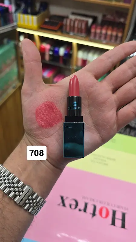 رژلب جامد برنــد شاکومــی شماره 708