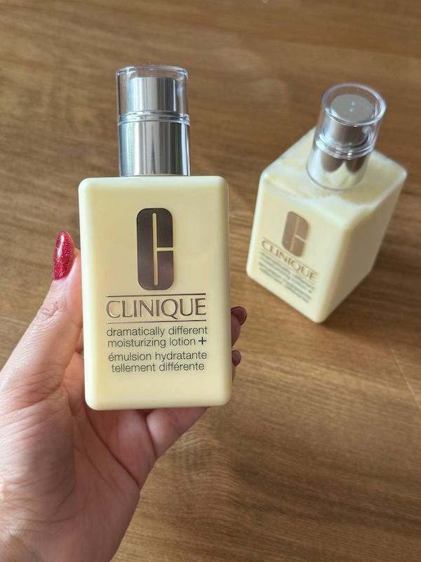 لوشن آبرسان و مرطوب کننده دراماتیکی کلینیک ۲۰۰ میل