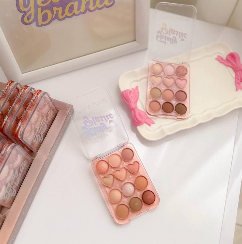 پالت سایه قلب کریستالی