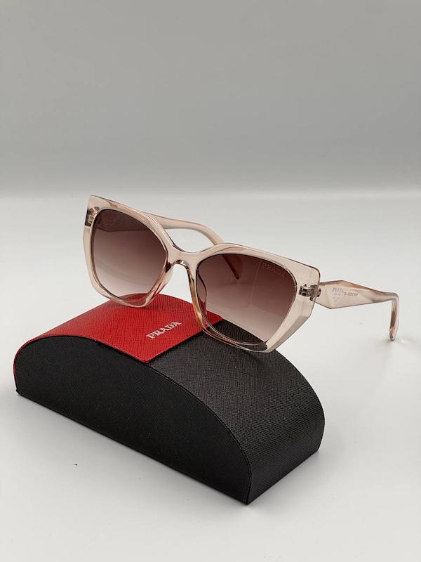 عینک پرادا گربه ای