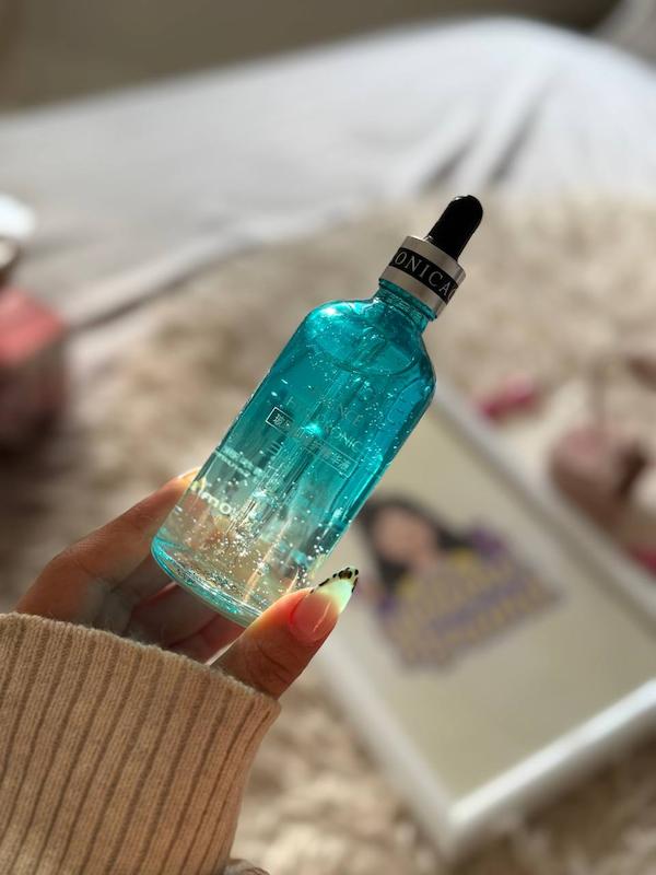 سرم هیالورونیک اسید وزه