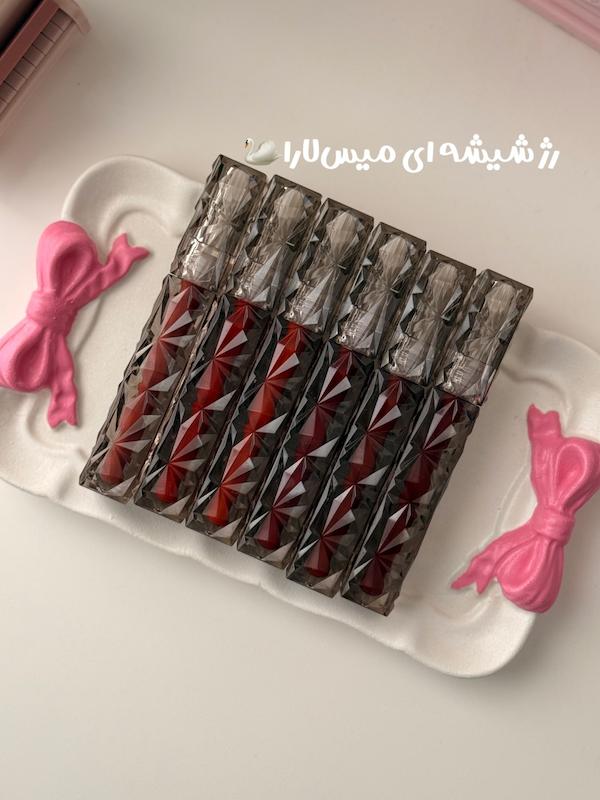 رژ شیشه ای میس لارا