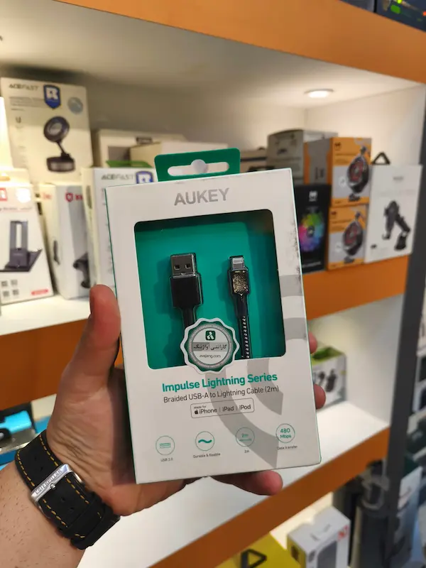 کابل شارژ USB به لایتنینگ 2 متری آکی مدل Aukey CB-BAL4