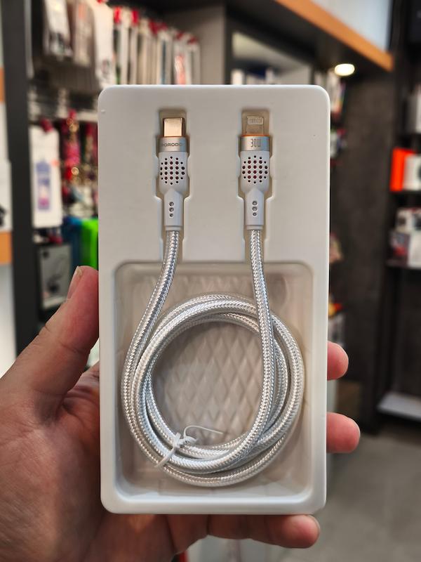 کابل تایپ سی به لایتنینگ پرودو Porodo USB-C To Lightning Aluminum Braided Cable PD-CBL0010