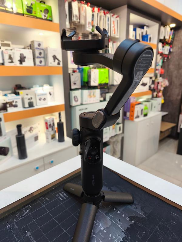 گیمبال هوشمند نیویورک گرین Green New York Gimbal Smart Face Tracking