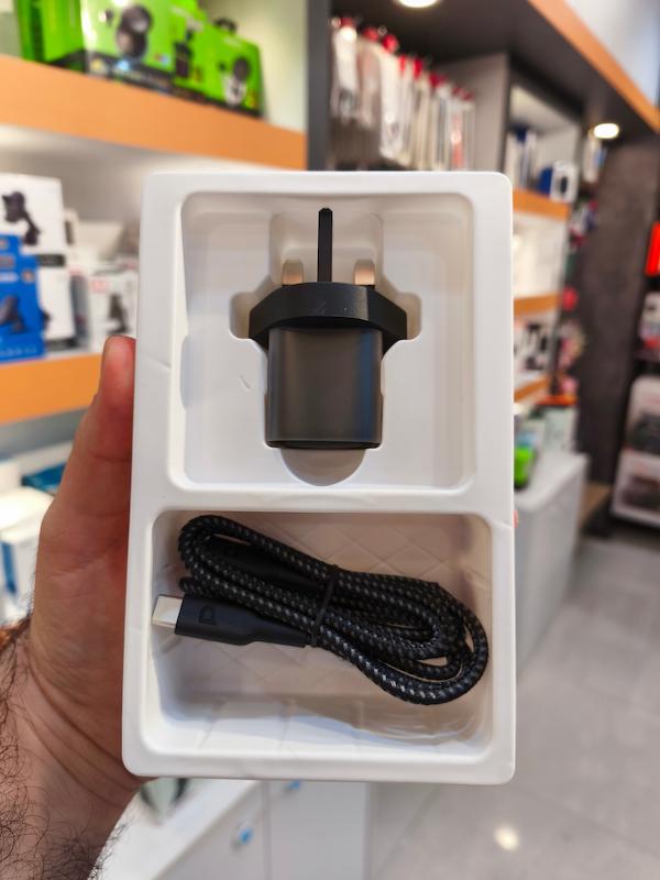 شارژر دیواری پاورولوژی مدل Ultra-Compact GaN Charger PWCUQC016 توان ۲۰ وات