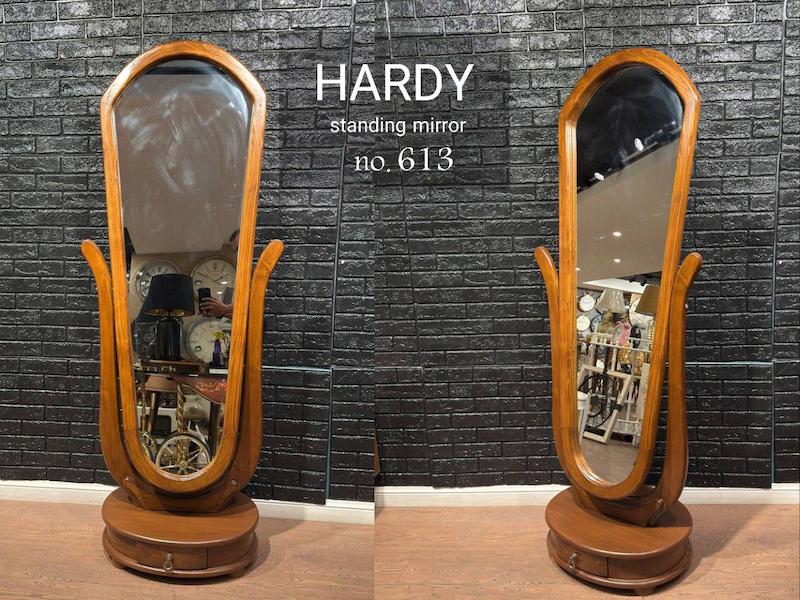 اینه ایستاده چوبی 