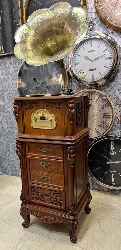 گرامافون مبله شیپور فلز برند انتیک