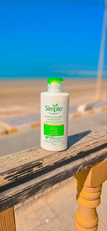 آبرسان لایت ضد آفتاب دار سیمپل💚