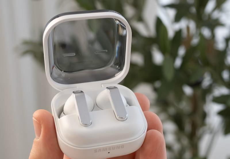 هدفون بلوتوثی سامسونگ مدل Galaxy Buds 4