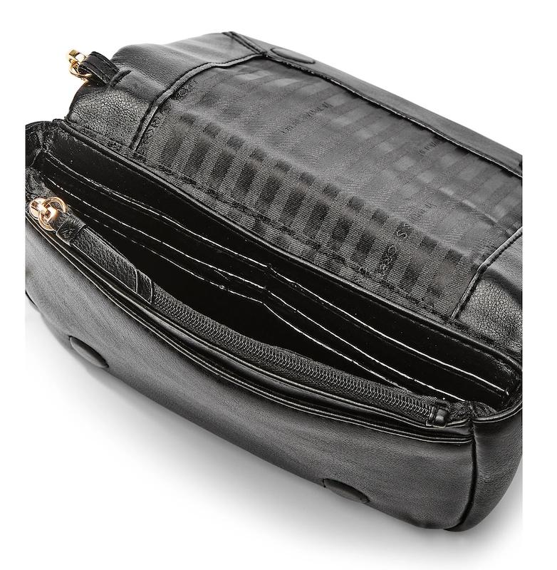 , نقد کیف Phone Wristlet, ابعاد کیف گوشی و کارت, مشخصات کیف V-quilt, کیف تیپ فشن و کاربردی، کیف بند قابل جدا شدن، کیف همراه بند مچی، کیف پرفروش ویکتوریا سکرت، کیف مدل جدید PINK، کیف مسافرتی کوچک و کاربردی، کیف همراه کارت و پول نقد، کیف دنج و شیک، کیف با ظاهری لاکچری، کیف برای استایل دانشجویی، کیف زنانه کوچک و کاربردی