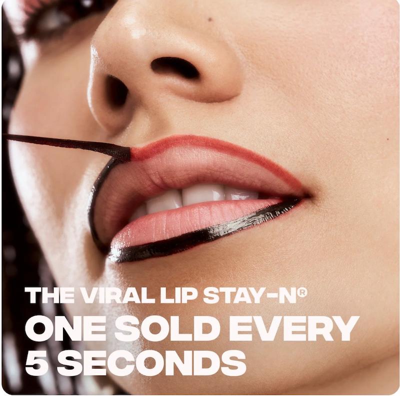 خط لب پیل-آف, خط لب تتو موقت, خط لب ثابت, استِی‌ان لیپ لاینر, پیل آف لب, Lip Liner STAY-N فارسی, خط لب بدون پخش, خط لب ضد آب, خط لب طولانی مدت, خط لب ۱۲ ساعته, خط لب smudge-proof, رنگ لب تتو موقت, لاینر لب تتو, لاینر لب هیالورونیک, لاینر لب ویتامین E, لاینر لب وگان, لاینر لب cruelty-free, لاینر لب بدون لاتکس, لاینر لب برای تمام لب, لاینر لب اپلیکاتور دقیق, لاینر لب نود و قرمز و صورتی, خرید خط لب پیل‌اُف, قیمت خط لب STAY-N, آموزش استفاده خط لب پیل-آف, طرز استفاده لاینر تتو لب, نکات قبل از استفاده لاینر لب (لایه‌برداری لب), نحوه کندن فیلم لاینر لب, لاینر لب مسافرتی, لاینر لب کیف‌پذیر, لاینر لب مقاوم در برابر غذا خوردن و نوشیدن، لاینر لب بدون نیاز به تمدید، لاینر لب برای لب‌های نازک، لاینر لب حجم‌دهنده بصری، لاینر لب همراه با گلاس، لاینر لب مکمل رژلب، لاینر لب برای میکاپ روز و شب، لاینر لب ضد پاک شدن سریع، لاینر لب مناسب استفاده حرفه‌ای، لاینر لب پیشنهادی بلاگرها، لاینر لب برای عکاسی و ویدئو، لاینر لب با ترکیبات آبرسان، لاینر لب هیالورونیک اسید فارسی، لاینر لب ویتامین E، لاینر لب برای پوست حساس (تست پچ پیشنهاد می‌شود)، لاینر لب طیف رنگی گسترده، لاینر لب Peel-Off Tattoo فارسی، لاینر لب STAY-N نقد و بررسی، لاینر لب اورجینال sacheu، لاینر لب ۲۰۲۵، لاینر لب هِی-ژِل؟ (بررسی شیدها)، لاینر لب برای استفاده روی رژلب مات، لاینر لب ضد پخش برای مراسم، لاینر لب ترکیبی با بالم، خط لب تتو موقت خانگی، لاینر لب با دوام و مراقبت، لاینر لب کم‌حجم کیف.