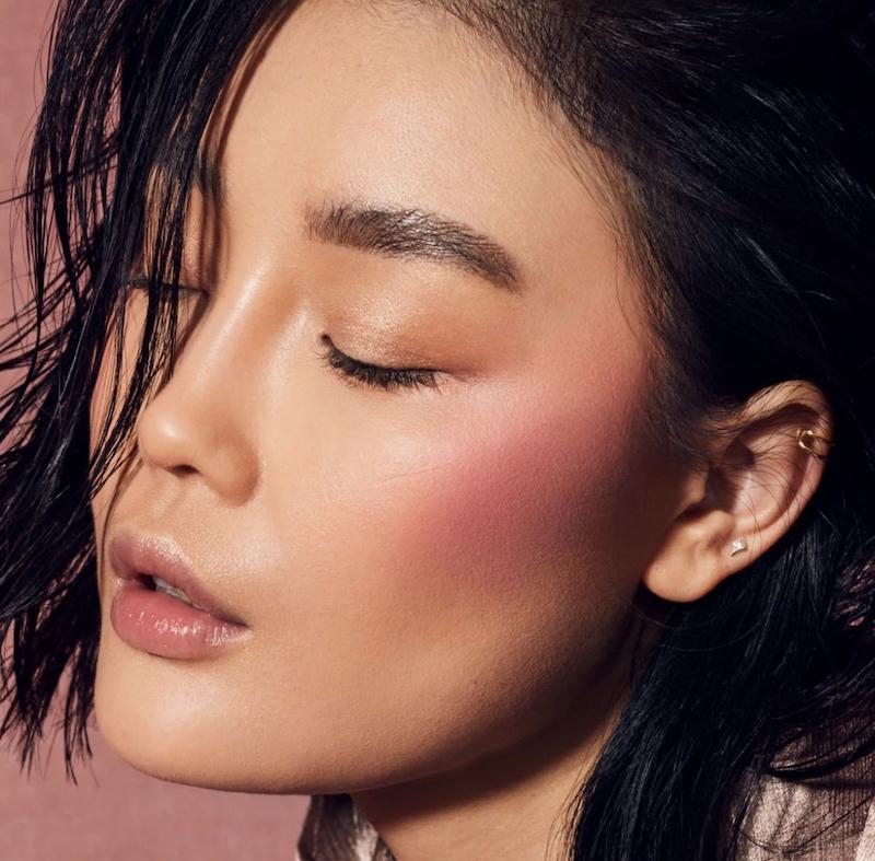رژگونه فنیتی، رژگونه پودری Fenty, رژگونه Suede Powder Blush, رژگونه Tutu Turnt فارسی, رژگونه صورتی گرم, رژگونه مات و طبیعی, رژگونه پیگمنت‌دار, رژگونه قابل‌ساخت, رژگونه برای گونه‌های شاداب, رژگونه برای آرایش روزانه, رژگونه برای میکاپ حرفه‌ای, رژگونه با بافت مخملی, رژگونه بدون احساس سنگینی, رژگونه مقاوم در برابر محو شدن, خرید رژگونه Fenty, قیمت رژگونه Suede, نقد رژگونه Tutu Turnt, رژگونه برند فنیتی بیوتی, رژگونه مناسب پوست روشن, رژگونه مناسب پوست متوسط, رژگونه کیف‌پذیر, رژگونه سبک و راحت, رژگونه ترکیب‌پذیر با فاندیشن, رژگونه پیشنهادی میکاپ آرتیست‌ها, رژگونه برای جلوه طبیعی, رژگونه برای مهمانی و مجالس, رژگونه پوشش قابل‌کنترل, رژگونه رنگ صورتی ملایم, رژگونه با ماندگاری بالا, رژگونه بدون خشکی یا کیکی‌شدن, رژگونه برای ترکیب با هایلایتر, رژگونه مناسب انواع تون پوستی, رژگونه برای ترفندهای کانتورینگ ساده, رژگونه برند معتبر, رژگونه اورجینال فنیتی, رژگونه مدرن ۲۰۲۵, رژگونه سبک روزمره, رژگونه آرایش صورت کامل, رژگونه فنیتی فارسی, رژگونه با بسته‌بندی جمع‌وجور, رژگونه مناسب سفر, رژگونه با رنگ طبیعی.