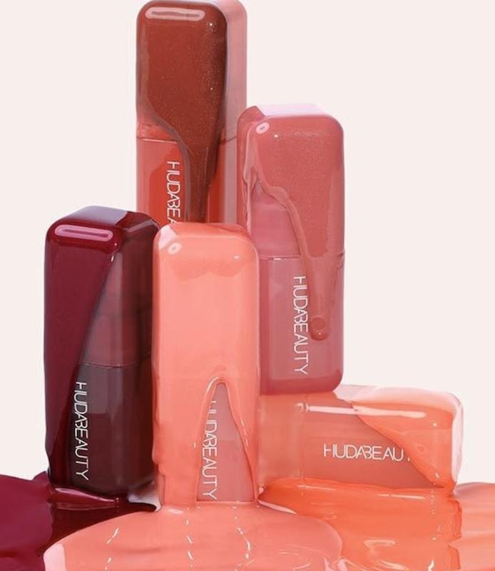 رژگونه مایع هدی بیوتی، رژگونه مایع هدی، رژگونه liquid blush، رژگونه blush filter، رژگونه هدی بیوتی اصل، رژگونه هدی بیوتی اورجینال، رژگونه مایع خارجی، رژگونه مایع حرفه‌ای، رژگونه مایع سبک، رژگونه مایع طبیعی، رژگونه مایع نچرال، رژگونه مایع گلام، رژگونه مایع ترند، رژگونه مایع اینستاگرامی، رژگونه مایع تیک تاک، رژگونه مایع با ماندگاری بالا، رژگونه مایع پیگمنت بالا، رژگونه فید آسان، رژگونه سافت فوکوس، رژگونه فیلتر پوست، رژگونه نیمه مات، رژگونه براق طبیعی، رژگونه دخترانه، رژگونه زنانه، رژگونه صورتی، رژگونه هلویی، رژگونه berry، رژگونه watermelon pop، رژگونه strawberry cream، رژگونه bubblegum، رژگونه peach sorbet، رژگونه latte، رژگونه black cherry، رژگونه گونه طبیعی، رژگونه مناسب پوست چرب، رژگونه مناسب پوست خشک، رژگونه بدون لک، رژگونه بدون پچ شدن، رژگونه با اپلیکاتور، رژگونه حرفه‌ای آرایشی، رژگونه برای میکاپ آرتیست، رژگونه مناسب آرایش روزانه، رژگونه مناسب آرایش مجلسی، رژگونه لوکس، رژگونه برند هدی بیوتی، رژگونه ترند ۲۰۲۶، liquid blush huda beauty, huda beauty blush filter, soft glow blush, blush filter liquid blush, huda liquid blush 
