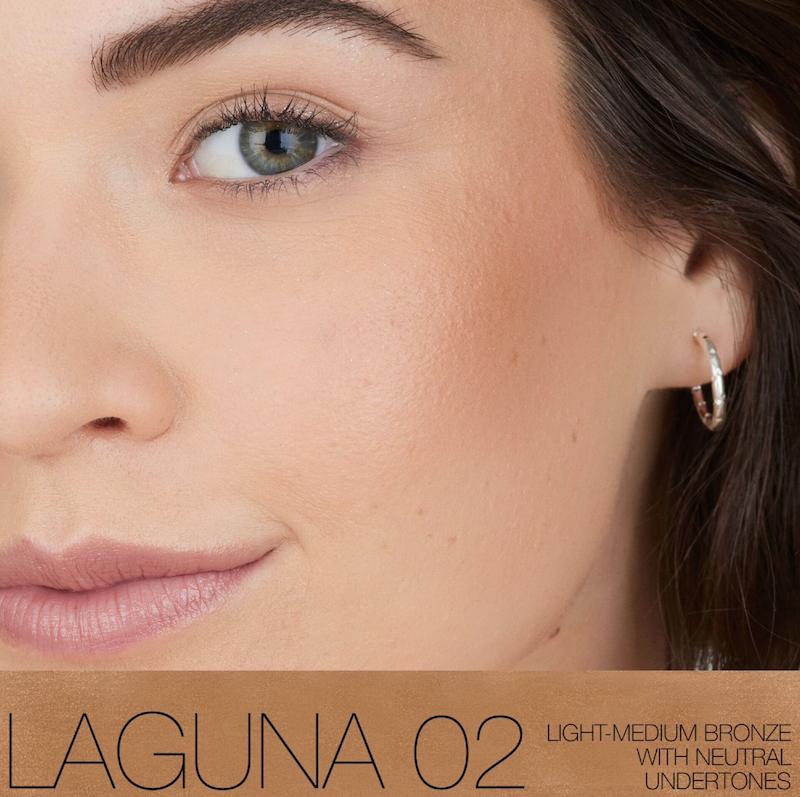 برنزر نارس، برنزر NARS، برنزر لاگونا، برنزر Laguna، برنزر پودری نارس، bronzing powder نارس، برنزر حرفه‌ای، برنزر طبیعی، برنزر نچرال، برنزر صورت، برنزر گرم کننده پوست، برنزر سبک، برنزر نرم، برنزر ابریشمی، برنزر لوکس، برنزر خارجی، برنزر اورجینال، برنزر اصل، برنزر حرفه‌ای آرایشی، برنزر صورت طبیعی، برنزر بدون لک، برنزر بدون نارنجی شدن، برنزر مات، برنزر ساتنی، برنزر با ماندگاری بالا، برنزر فید آسان، برنزر مناسب پوست روشن، برنزر مناسب پوست سبزه، برنزر مناسب پوست گندمی، برنزر مناسب پوست چرب، برنزر مناسب پوست خشک، کانتور طبیعی، کانتور ملایم، آرایش برنزه، آرایش آفتاب خورده، sunkissed makeup، bronzed makeup، برنزر ترند، برنزر اینستاگرامی، برنزر تیک تاک، برنزر روزانه، برنزر مجلسی، برنزر دخترانه، برنزر زنانه، پودر برنز کننده، پودر گرم کننده صورت، برنزر حرفه‌ای میکاپ آرتیست، برنزر برای زاویه سازی، برنزر پوست شاداب، آرایش پوست برنزه، برنزر محبوب خارجی، nars laguna bronzer, nars bronzing powder, laguna bronzing powder, luxury bronzer, powder bronzer, natural bronzer, matte bronzer, sunkissed skin makeup