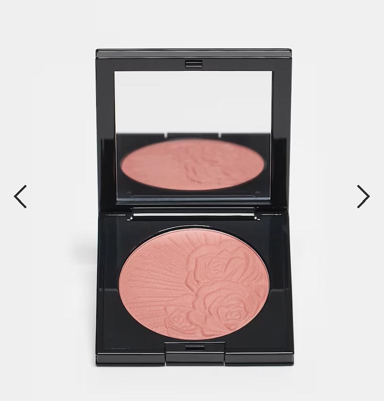 رژگونه پت مک گرث، رژگونه Pat McGrath، رژگونه Skin Fetish Divine Blush، رژگونه لوکس، رژگونه خارجی، رژگونه اورجینال، رژگونه اصل، رژگونه پودری، رژگونه حرفه‌ای، رژگونه مخملی، رژگونه ابریشمی، رژگونه نرم، رژگونه سبک، رژگونه با ماندگاری بالا، رژگونه رنگدانه بالا، رژگونه قابل لایه سازی، رژگونه نچرال، رژگونه طبیعی، رژگونه شاداب کننده، رژگونه گونه، رژگونه صورتی، رژگونه نود، رژگونه peach، رژگونه satin، رژگونه demi matte، رژگونه glow، رژگونه healthy glow، رژگونه پوست شیشه‌ای، رژگونه پوست سالم، رژگونه لوکس آمریکایی، رژگونه ترند، رژگونه اینستاگرامی، رژگونه تیک تاک، رژگونه دخترانه، رژگونه زنانه، رژگونه برای پوست روشن، رژگونه برای پوست گندمی، رژگونه برای پوست سبزه، رژگونه برای آرایش روزانه، رژگونه برای مهمانی، رژگونه برای میکاپ آرتیست، رژگونه حرفه‌ای آرایشگاهی، رژگونه فید آسان، رژگونه بدون لک، رژگونه بدون کیکی شدن، رژگونه soft glam، رژگونه clean girl، رژگونه editorial makeup، رژگونه blush draping، آرایش گونه، برجسته سازی گونه، فرم دهی صورت، کانتورینگ صورت، کانتور گونه، کانتور ملایم، آرایش حرفه‌ای صورت، محصولات Pat McGrath، pat mcgrath blush, skin fetish divine blush, divine blush, luxury blush, powder blush, satin blush, demi matte blush, natural blush, buildable blush, pigmented blush, soft focus blush, silky blush, velvet blush, long lasting blush, makeup artist blush, editorial makeup blush, premium blush, couture blush, featherlight blush, blush for fair skin, blush for medium skin, blush for deep skin, blush draping makeup, contour blush, radiant blush, glamorous blush