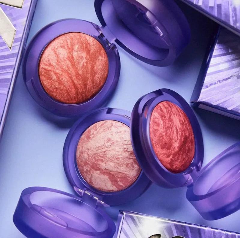 کلمات کلیدی سئو: ست رژگونه کوزاس، ست هدیه کوزاس، Kosas Blush Is Life Trio، رژگونه کوزاس، رژگونه Kosas، ست رژگونه مینی، ست رژگونه سه تایی، پک رژگونه، ست هدیه آرایشی، رژگونه مینی، رژگونه مسافرتی، رژگونه سبک، رژگونه نرم، رژگونه ابریشمی، رژگونه طبیعی، رژگونه نچرال، رژگونه شاداب کننده، رژگونه پوست‌مانند، رژگونه با ماندگاری بالا، رژگونه قابل لایه سازی، رژگونه رنگدانه بالا، رژگونه حرفه‌ای، رژگونه خارجی، رژگونه اصل، رژگونه اورجینال، رژگونه دخترانه، رژگونه زنانه، رژگونه روزانه، رژگونه مهمانی، رژگونه برای انواع پوست، رژگونه برای پوست روشن، رژگونه برای پوست گندمی، رژگونه برای پوست سبزه، آرایش گونه، برجسته سازی گونه، فرم دهی گونه، آرایش طبیعی صورت، آرایش نچرال، آرایش مینیمال، آرایش سافت گلام، blush draping، رژگونه ترند، رژگونه اینستاگرامی، رژگونه تیک تاک، رژگونه شیک، رژگونه لوکس، ست آرایشی مسافرتی، ست آرایش گونه، هدیه آرایشی زنانه، هدیه آرایشی دخترانه، محصولات کوزاس، لوازم آرایشی کوزاس، رژگونه با فید آسان، رژگونه بدون لک، رژگونه سبک روزانه، رژگونه برای میکاپ آرتیست، پک هدیه رژگونه، ست آرایشی لوکس، آرایش گونه حرفه‌ای، رژگونه با جلوه طبیعی، رژگونه شاداب کننده صورت، رژگونه جوان کننده چهره، رژگونه بافت مخملی، رژگونه قابل ترکیب، Kosas blush, Kosas mini blush, Blush Is Life Trio, blush gift set, mini blush set, travel blush set, natural blush, skin like blush, powder blush, blush collection, blush trio, makeup gift set, beauty gift set, luxury blush set, buildable blush, soft blush, everyday blush, professional blush, makeup artist blush, healthy glow blush, radiant blush, pink blush, peach blush, mini makeup set, blush for fair skin, blush for medium skin, blush for deep skin, premium blush set, bestselling blush set, travel size blush, cheek makeup set, glow makeup, fresh face makeup, soft glam blush, natural makeup blush.
