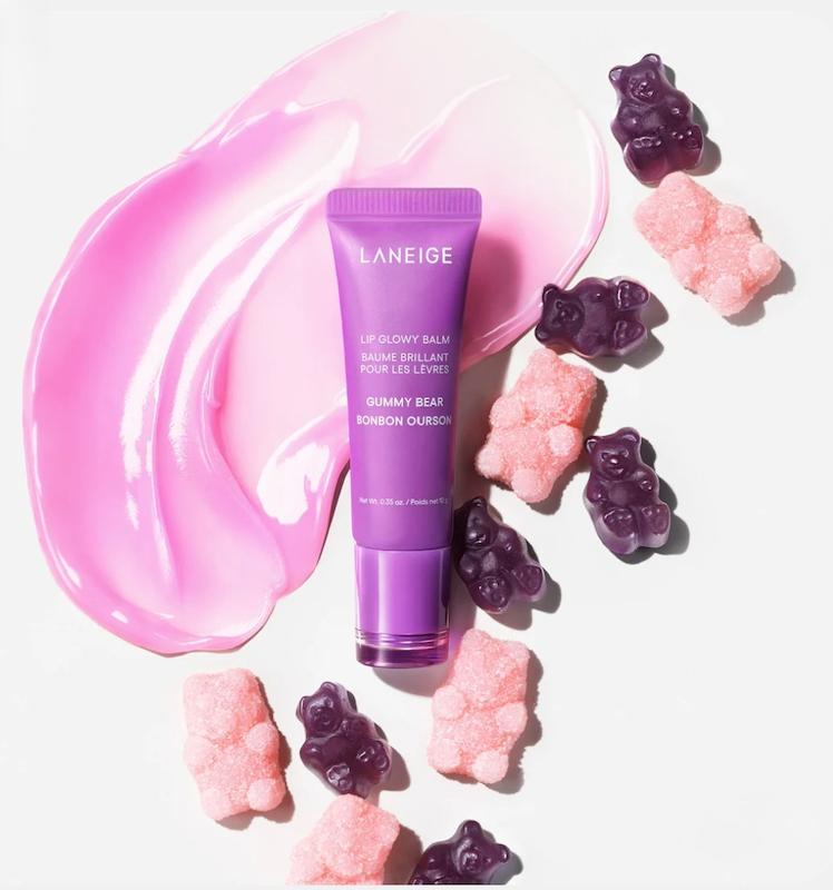 بالم لب لانیژ، بالم لب Laneige، Laneige Lip Glowy Balm، بالم لب آبرسان، بالم لب براق، بالم لب کره‌ای، بالم لب خارجی، بالم لب اصل، بالم لب اورجینال، بالم لب نرم کننده، بالم لب مرطوب کننده، بالم لب روزانه، بالم لب مراقبتی، بالم لب شیشه‌ای، بالم لب درخشان، بالم لب طبیعی، بالم لب سبک، بالم لب غیر چسبناک، بالم لب میوه‌ای، بالم لب خوشبو، بالم لب برای لب خشک، بالم لب برای لب ترک خورده، بالم لب مغذی، بالم لب نرم کننده قوی، بالم لب آبرسان قوی، بالم لب کره ای اصل، محصولات لانیژ، مراقبت از لب، آبرسان لب، نرم کننده لب، درمان خشکی لب، لب نرم و لطیف، لب سالم، لب درخشان، لب براق، لب شاداب، لب بدون پوسته، لب بدون خشکی، مراقبت روزانه لب، روتین مراقبت لب، بالم لب دخترانه، بالم لب زنانه، آرایش لب طبیعی، برق لب آبرسان، بالم لب شفاف، بالم لب نچرال، بالم لب برای کیف آرایش، بالم لب مسافرتی، بالم لب سبک روزانه، بالم لب لوکس، محصولات مراقبت لب، بالم لب محبوب، بالم لب ترند، بالم لب اینستاگرامی، بالم لب تیک تاک، lip balm, lip glowy balm, laneige lip balm, hydrating lip balm, moisturizing lip balm, korean lip balm, glossy lip balm, shiny lips, healthy lips, soft lips, lip care, lip moisturizer, nourishing lip balm, daily lip balm, lip hydration, dry lips treatment, lip glow, korean skincare, beauty lip balm, lightweight lip balm, non sticky lip balm, smooth lips, radiant lips, lip conditioning balm, lip treatment, luxury lip balm, fruit lip balm, hydrating gloss balm, lip repair balm, lip care routine, laneige skincare, glowy lips, glass lips, dewy lips, premium lip balm, bestselling lip balm.