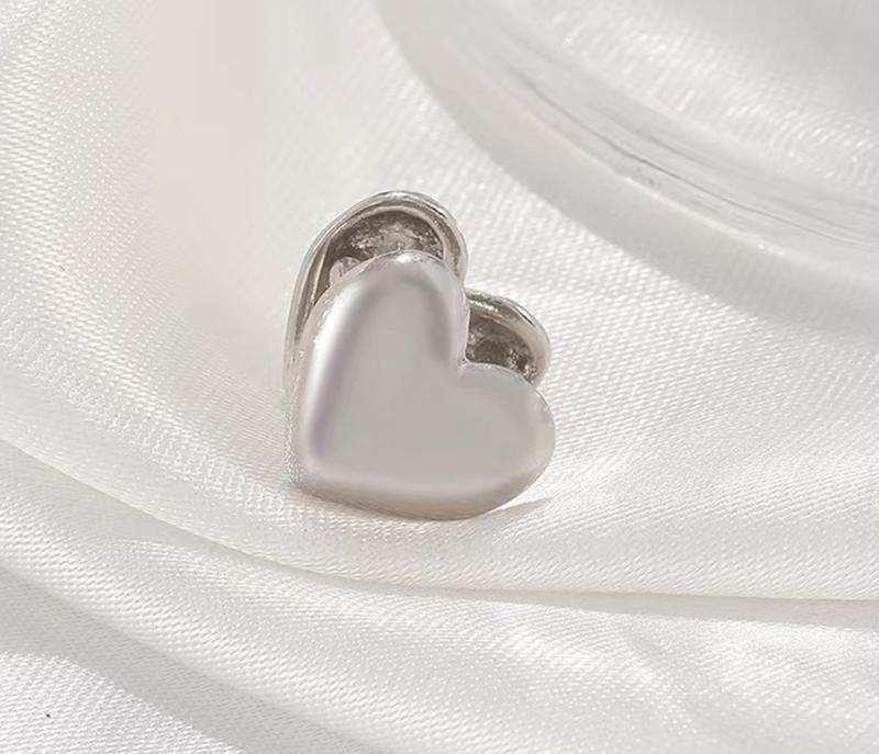کاف گوش، کاف گوش قلبی، کاف گوش طرح قلب، کاف گوش زنانه، کاف گوش دخترانه، کاف گوش بدون سوراخ، کاف گوش بدون نیاز به سوراخ کردن، کاف گوش مینیمال، کاف گوش فانتزی، کاف گوش ظریف، کاف گوش شیک، کاف گوش خاص، کاف گوش مجلسی، کاف گوش روزانه، کاف گوش ترند، کاف گوش جدید، گوشواره بدون سوراخ، گوشواره قلبی، گوشواره طرح قلب، گوشواره مینیمال، گوشواره دخترانه، گوشواره زنانه، گوشواره ظریف، گوشواره فشن، گوشواره خاص، اکسسوری گوش، زیورآلات گوش، زیورآلات زنانه، زیورآلات دخترانه، بدلیجات زنانه، بدلیجات دخترانه، اکسسوری زنانه، اکسسوری دخترانه، استایل مینیمال، استایل فشن، استایل کلاسیک، استایل چند گوشواره ای، Ear Stack، هدیه دخترانه، هدیه زنانه، هدیه ولنتاین، هدیه تولد، هدیه روز مادر، هدیه سالگرد، خرید کاف گوش، خرید گوشواره بدون سوراخ، خرید کاف گوش قلبی، کاف گوش طلایی، کاف گوش نقره ای، Heart Ear Cuff، Heart Decor Ear Cuff، Ear Cuff، No Piercing Ear Cuff، Women's Ear Cuff، Fashion Ear Cuff، Minimal Ear Cuff، Heart Jewelry، Ear Jewelry، Ear Accessories، Cute Ear Cuff، Elegant Ear Cuff، Trendy Ear Cuff, Fashion Jewelry.